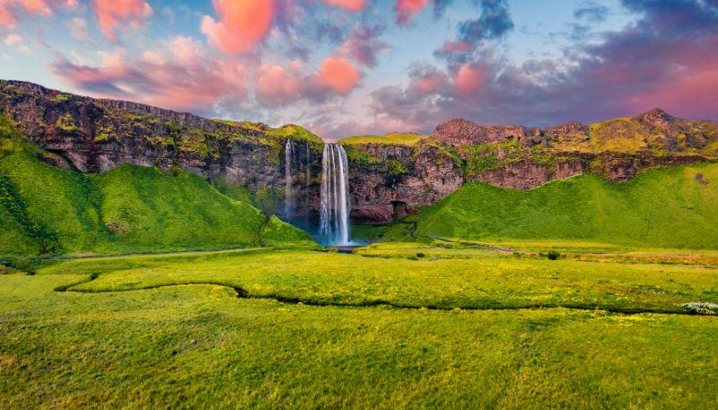 Seljalandsfoss Waterfall