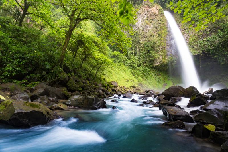 La Fortuna Waterfall and the river below