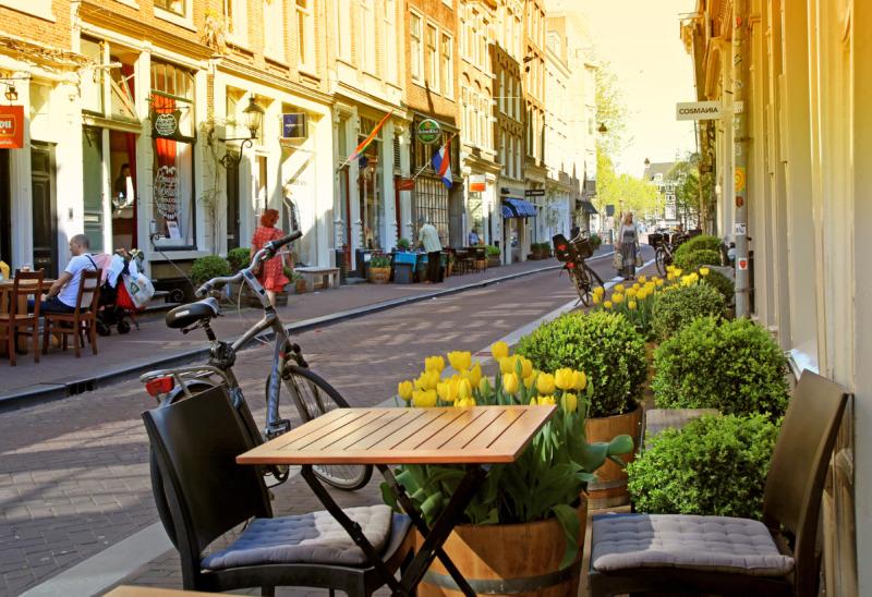 Restaurant outdoor seats in Nine Streets Amsterdam