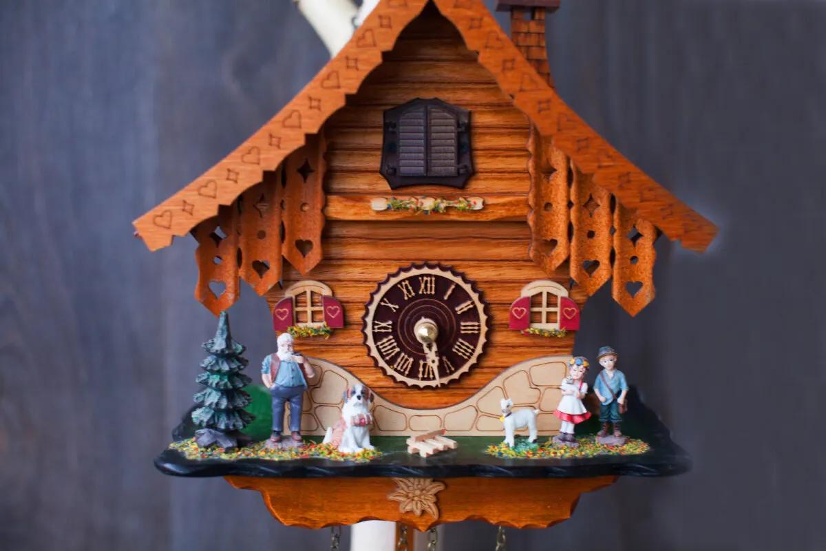 Traditional History of the Cuckoo Clock