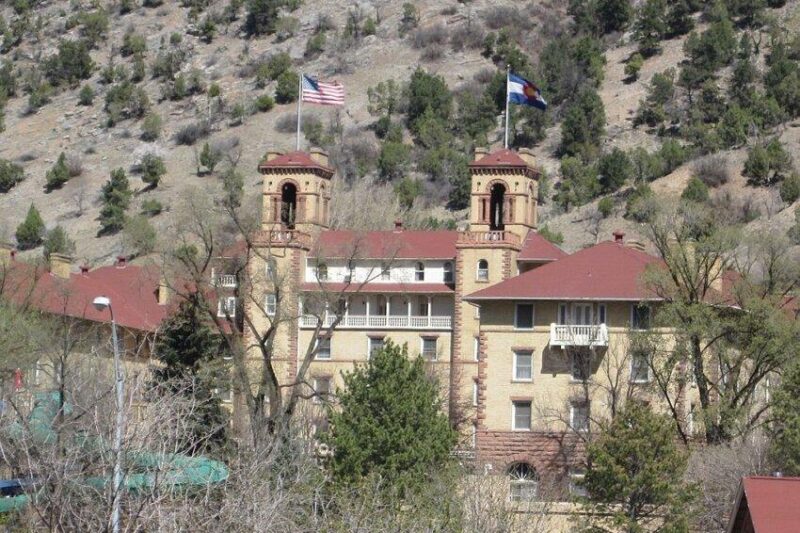Hotel Colorado, easily one of the most haunted hotels in Colorado