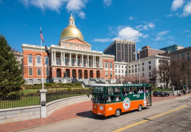 Hop-on Hop-off Old Town Trolley Tour in Boston