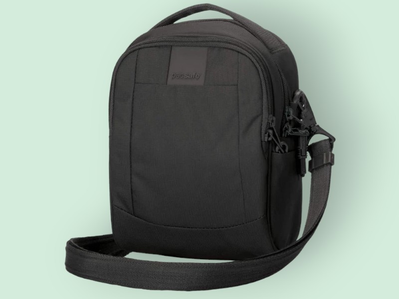 Pacsafe Metrosafe LS100 3 Liter Anti Theft Shoulder Bag