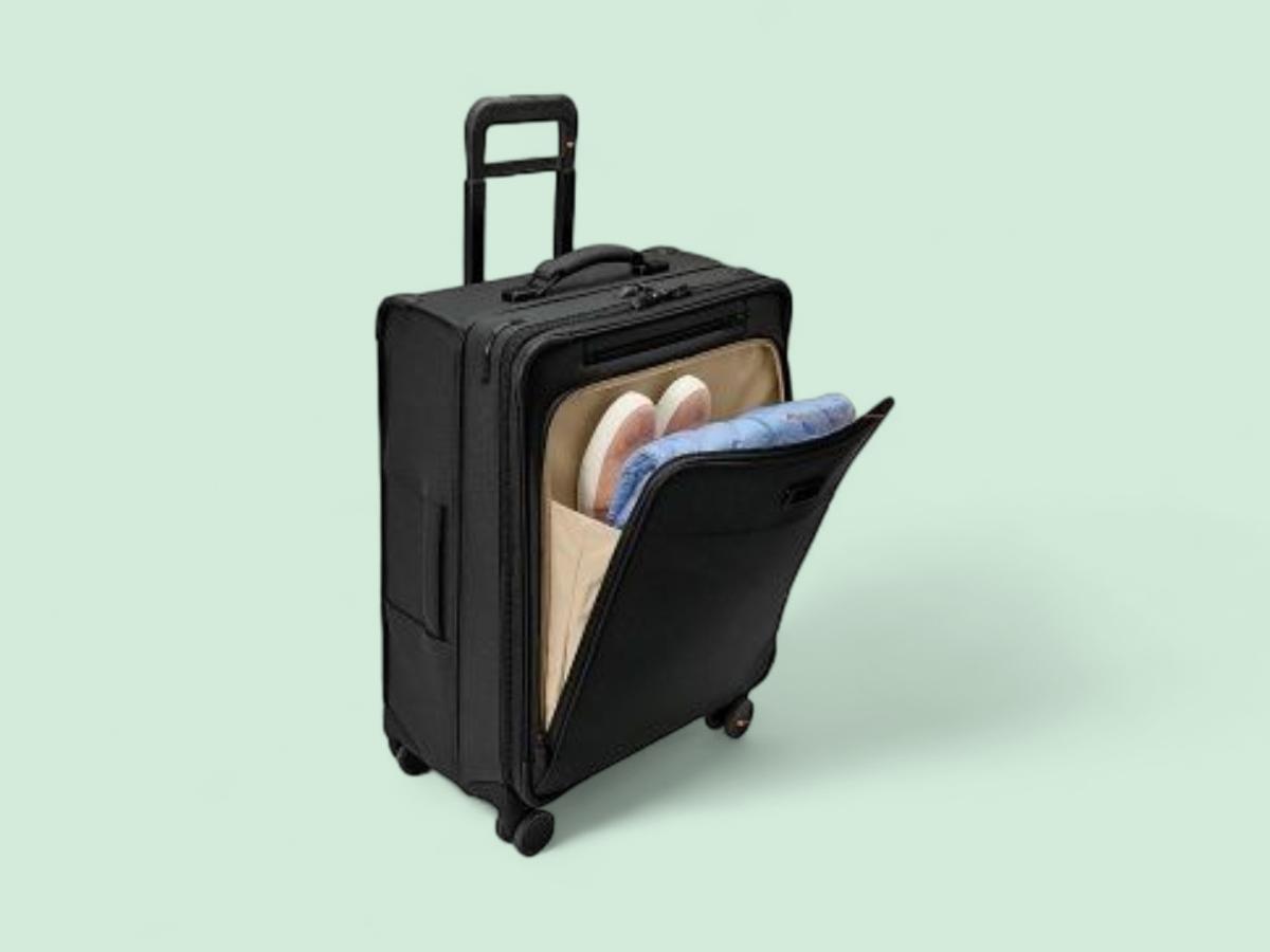 Briggs & Riley Spinners, Black, 26-inch Luggage-green.jpg