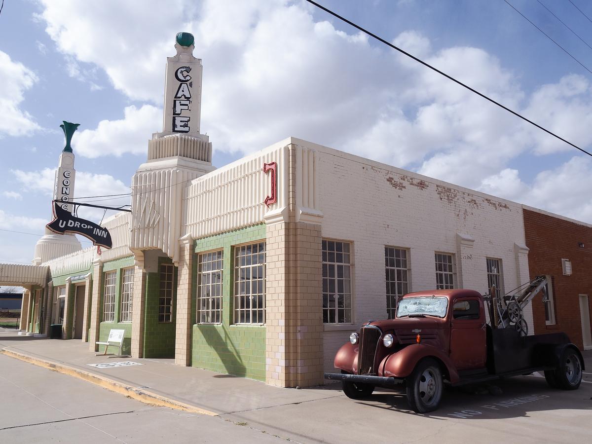 Art Deco Conoco Tower Station and U-Drop Inn Cafe on Route 66 in Shamrock, Texas
