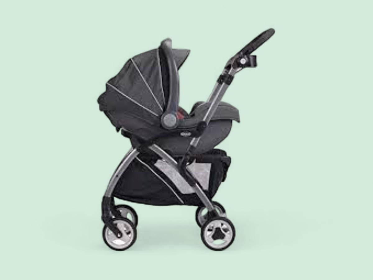Graco car seat installed on a stroller