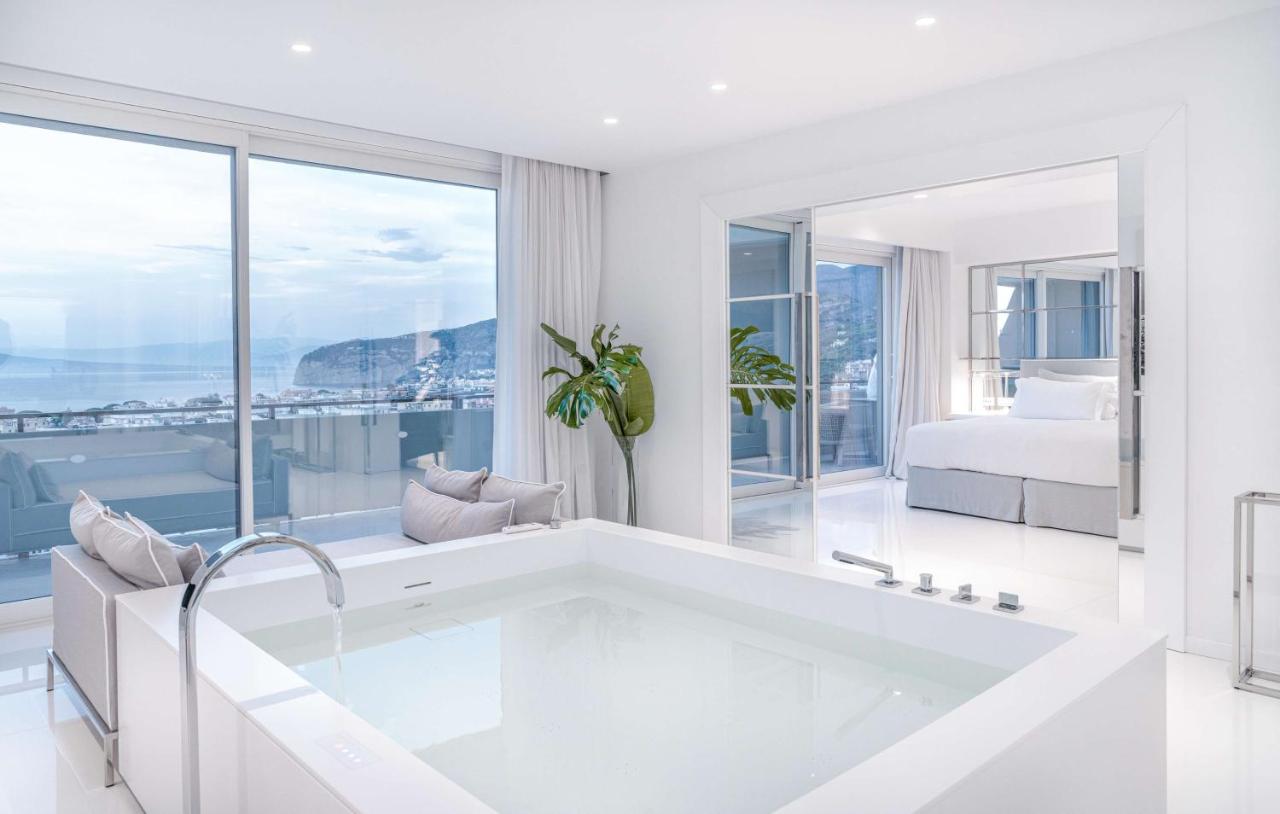 Hilton Sorrento Palace In-Suite Hot Tub