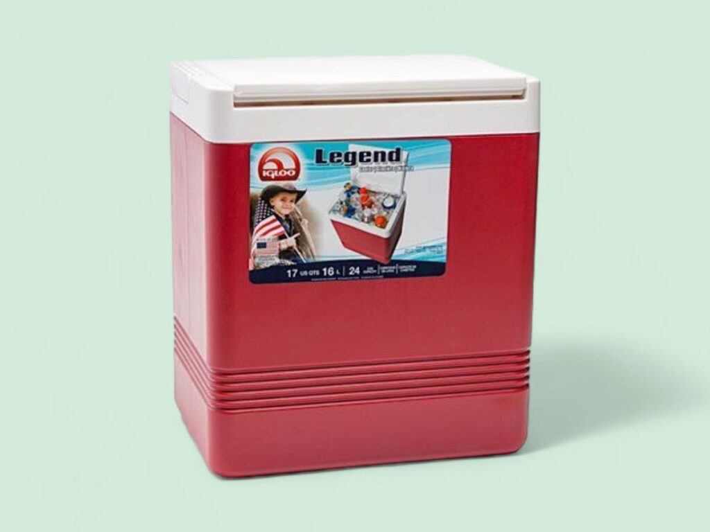 Igloo 24 Can Legend Cooler in color red