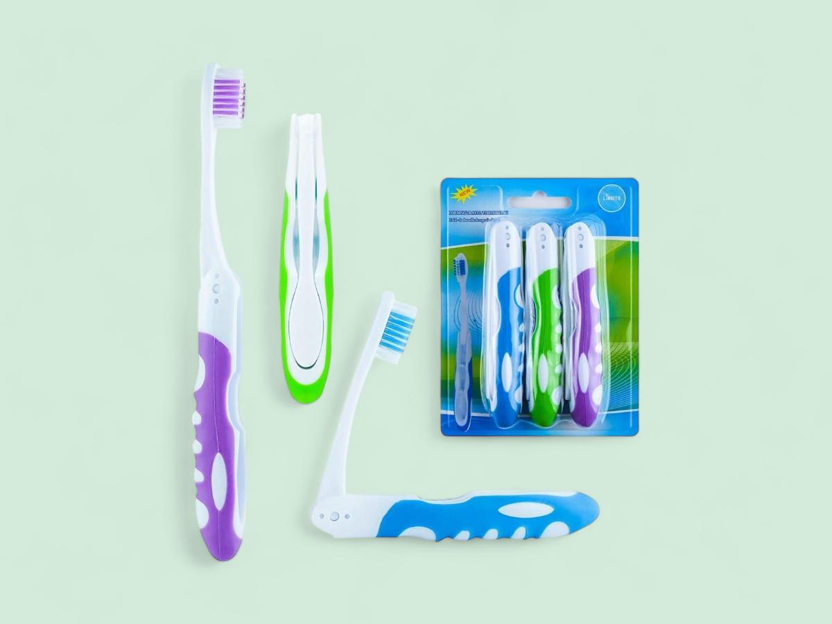 Lingito On-The-Go Folding Toothbrush Set