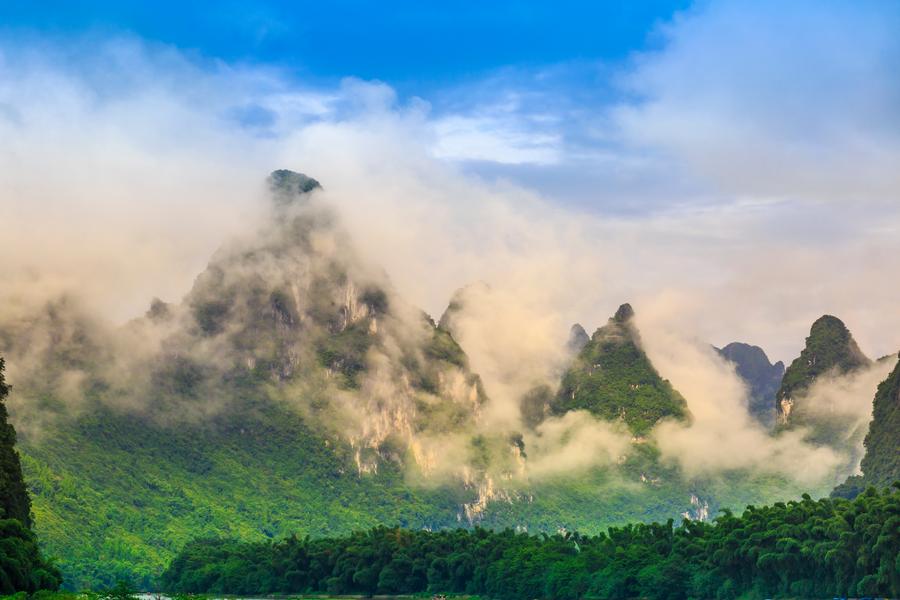 Misty Morning Elephant Trunk Hill Guilin China