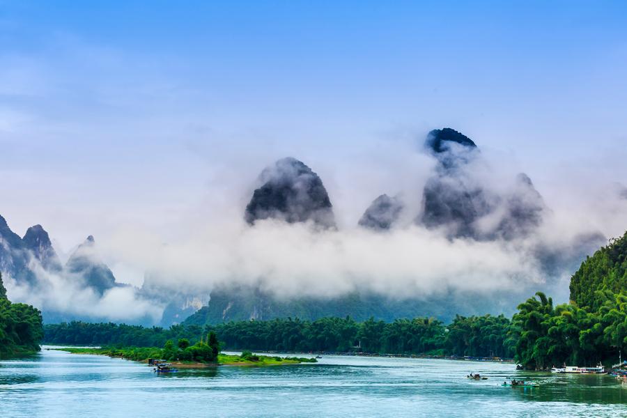 Misty Morning at Elephant Trunk Hill Guilin