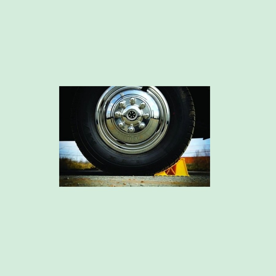 Wheel Chock Without Rope