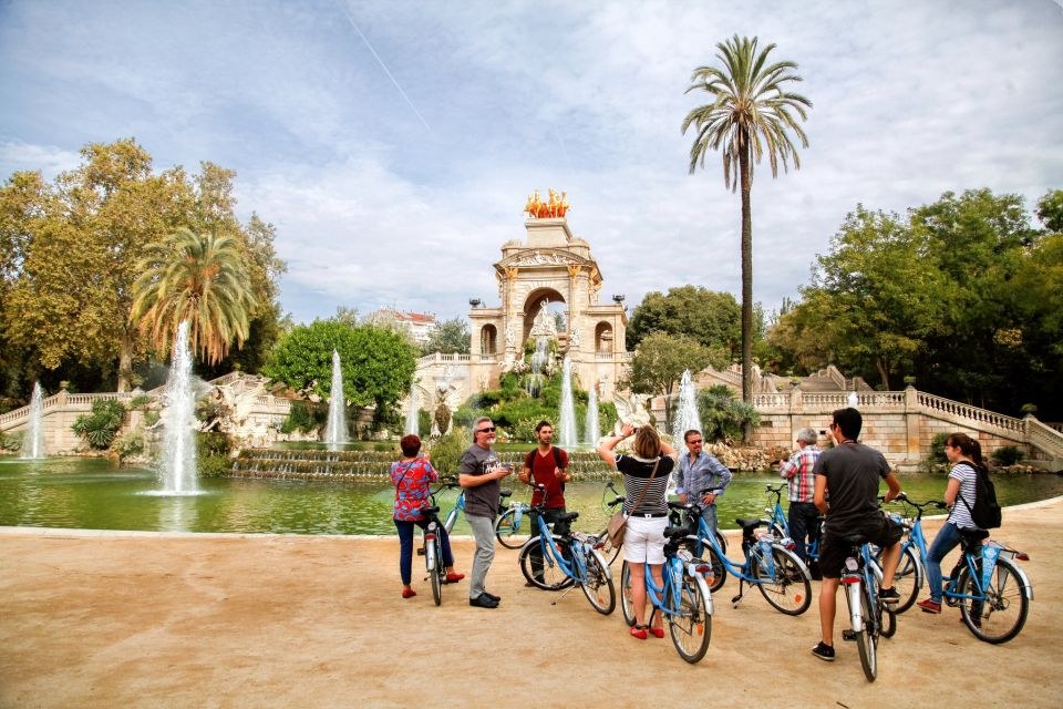 Tourists on a Barcelona Bike Tour
