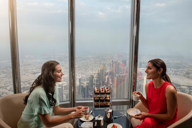 Tourist enjoying a drinks and snacks in Burj Khalifa