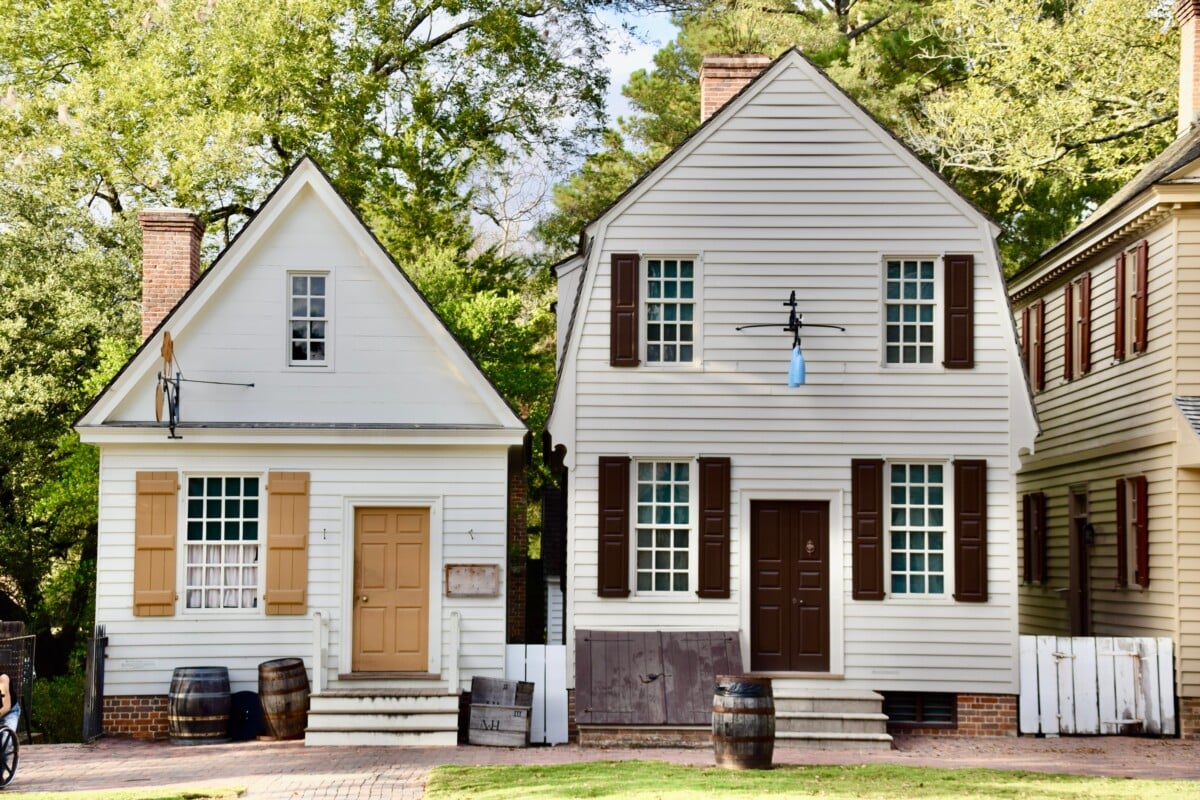 Colonial Williamsburg houses in Virginia