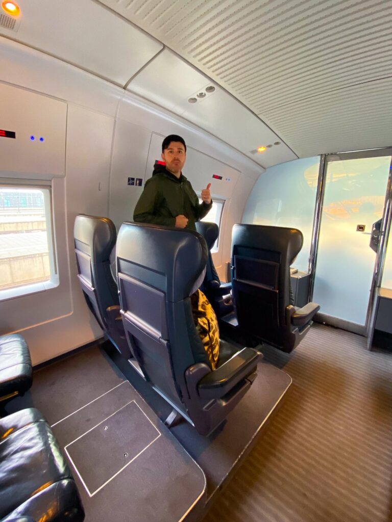 Deutsche Bahn First Class travel: Spacious, modern interior, luxury experience