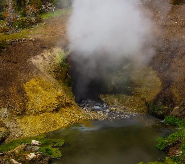 Dragon’s Mouth Spring