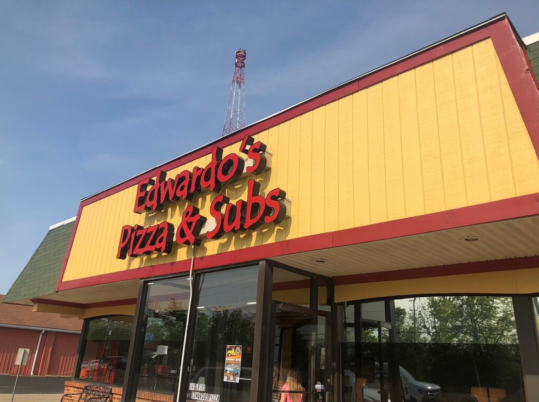 Front and sign of Edwardo's Pizza & Subs LLC