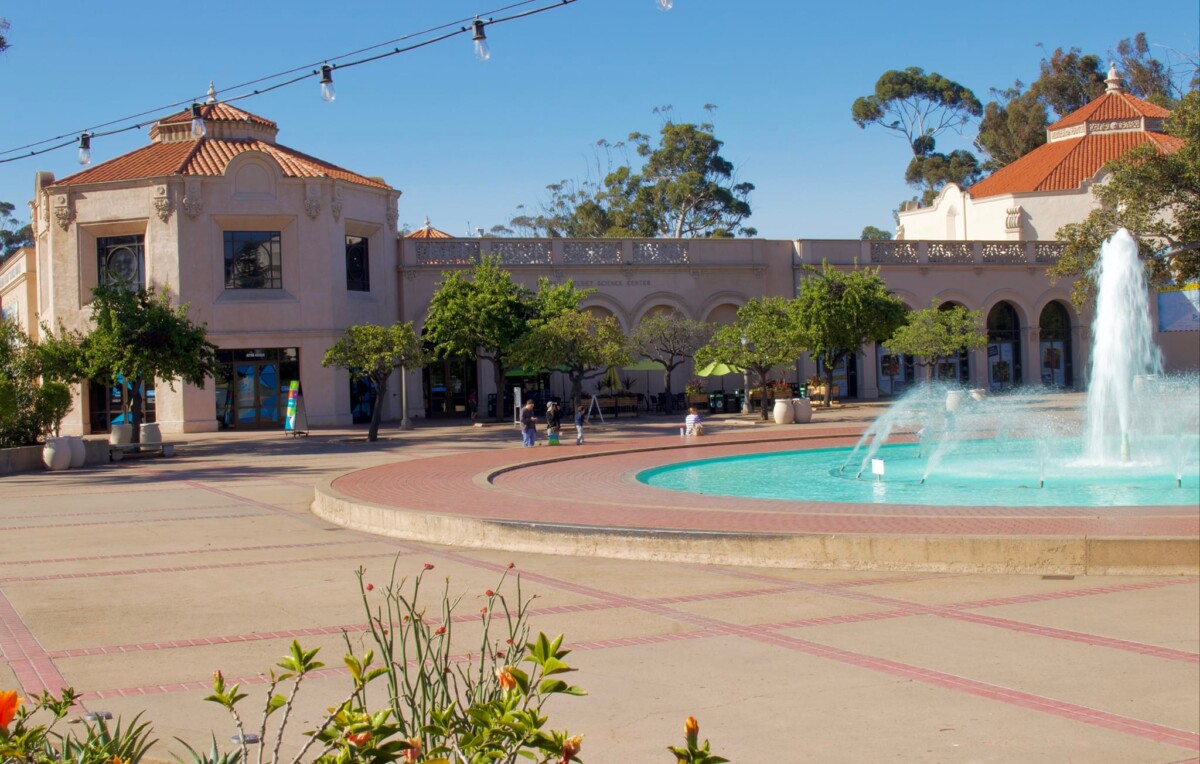 Exterior and fountain in Fleet Science Center, San Diego
