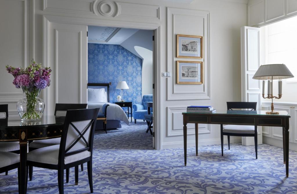 Four Seasons Hotel Prague Room Interior