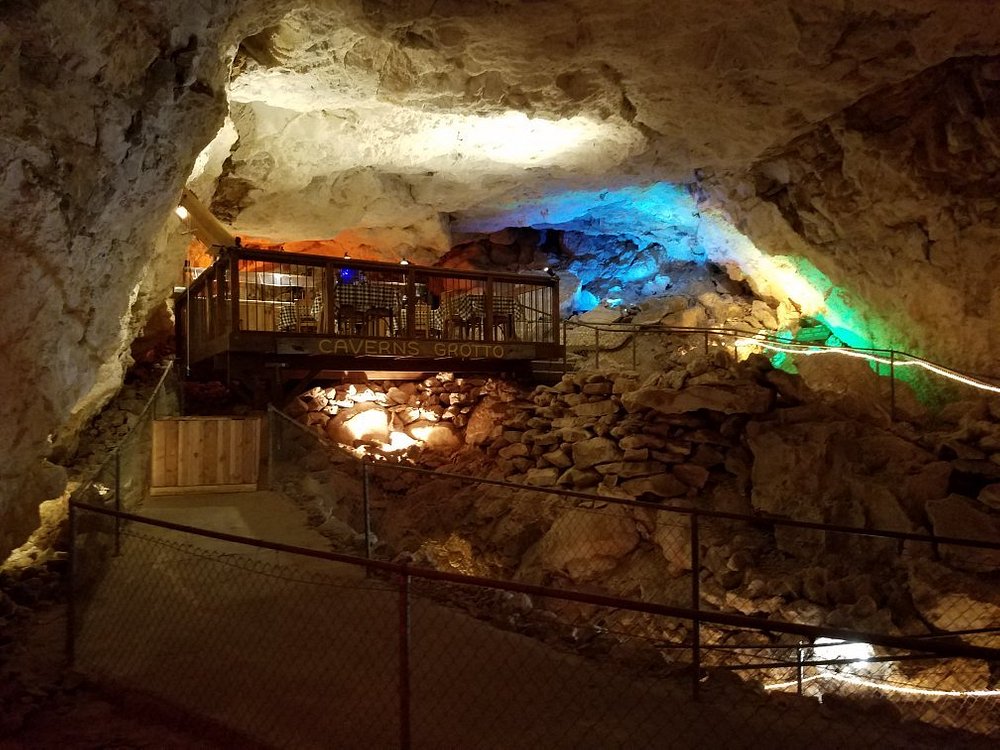 Inside Grand Canyon Caverns