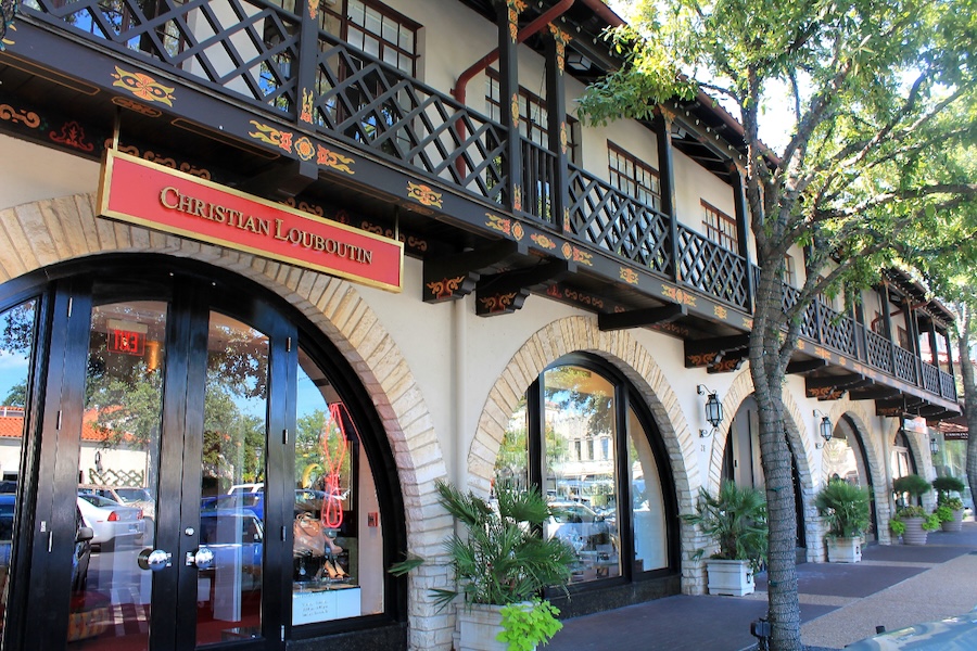 Front of Highland Park Shopping Village in Dallas, Texas