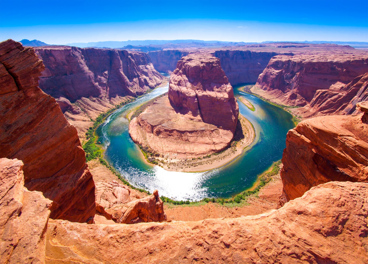 Aerial view of Horseshoe Bend and Colorado River