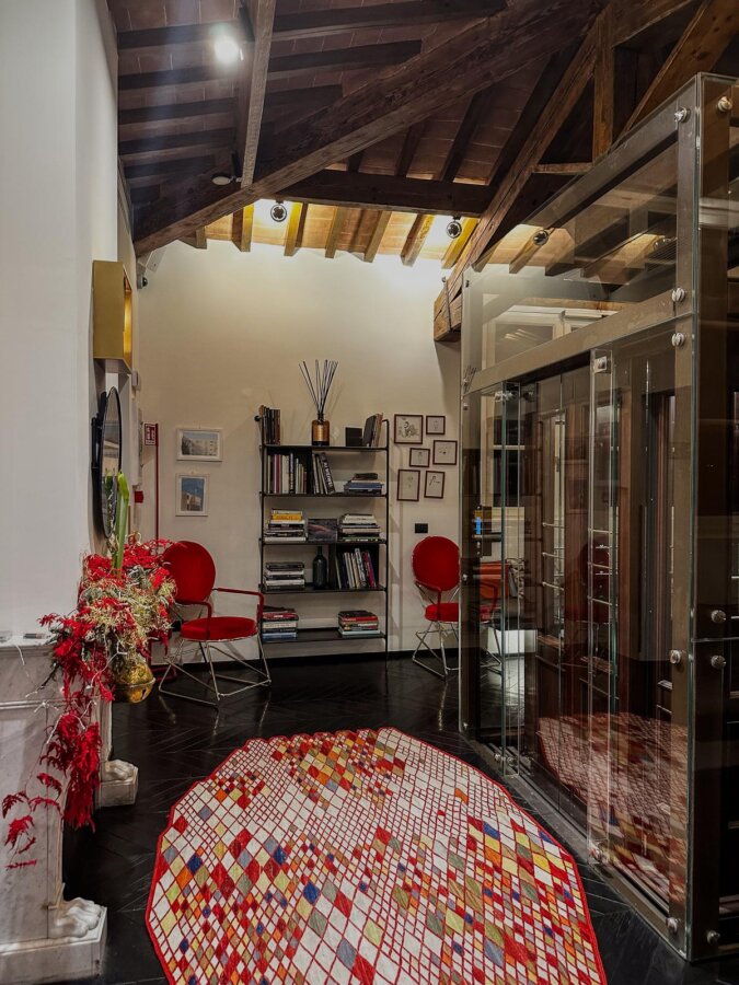 Rustic chic interior at Hotel Milu Florence with modern touches