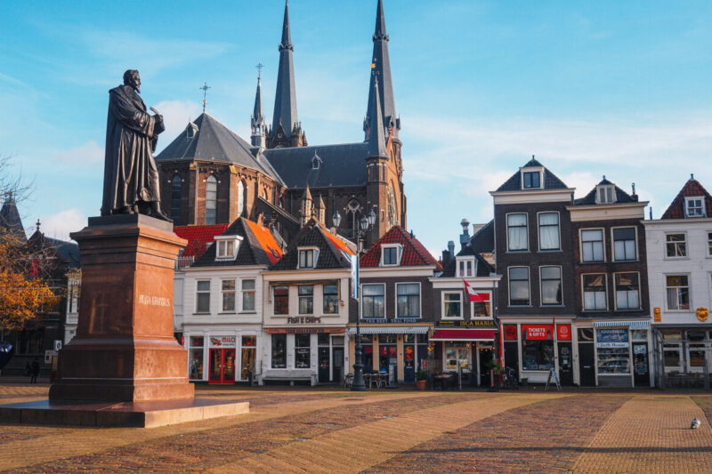 Hugo Grotius Statue in Markt, Delft