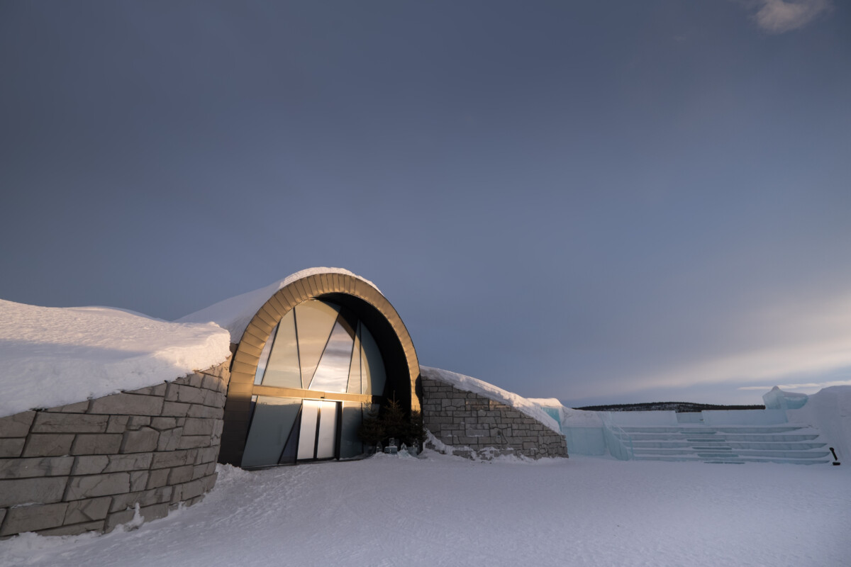 Curved ice bar structure inside ICEHOTEL Sweden
