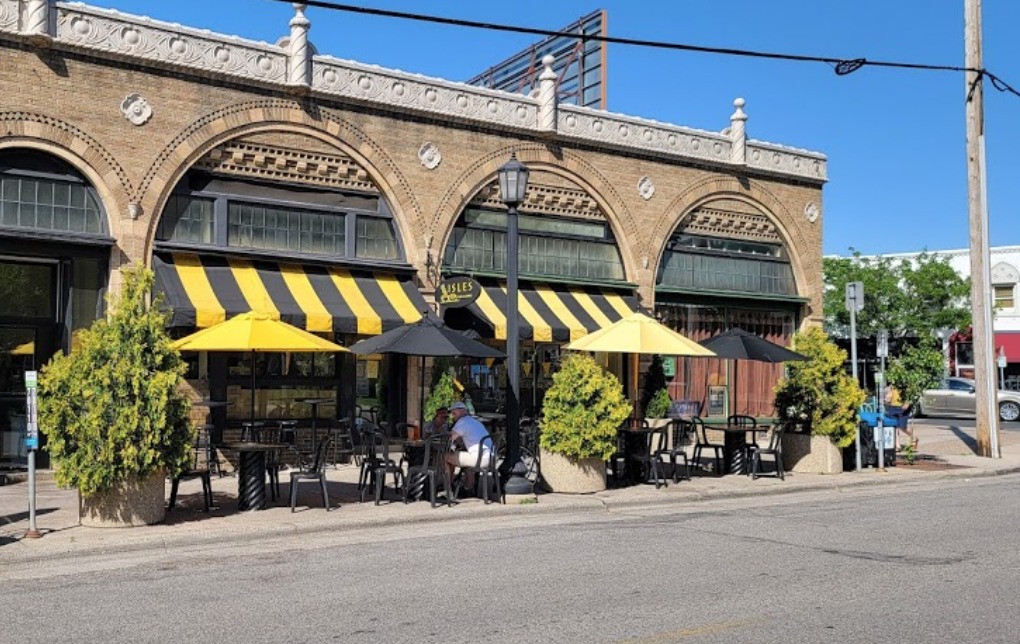 Exterior of Isle Buns and Coffee, Minnesota