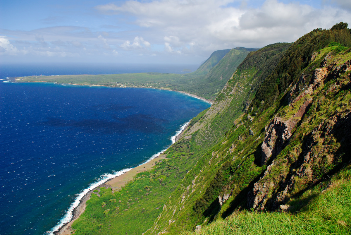 Lookout and cliffs of the Kalaupapa in Molokai, Hawaii