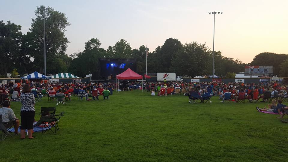 Crowd gathered for Mattoon Bagelfest in Mattoon, Illinois