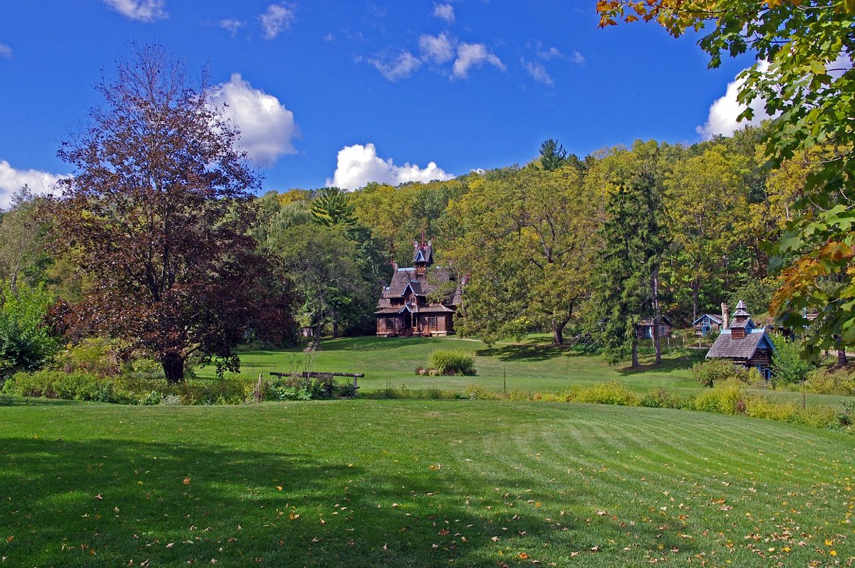 Panoramic view of Mount Horeb in Wisconsin