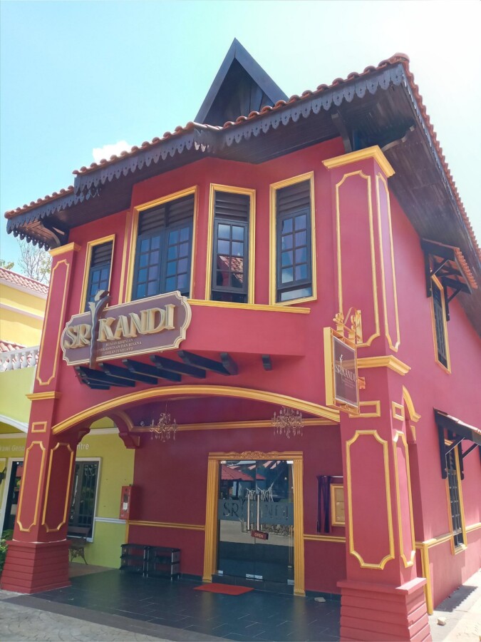 Front and building exterior of Museum Srikandi Langkawi, Malaysia