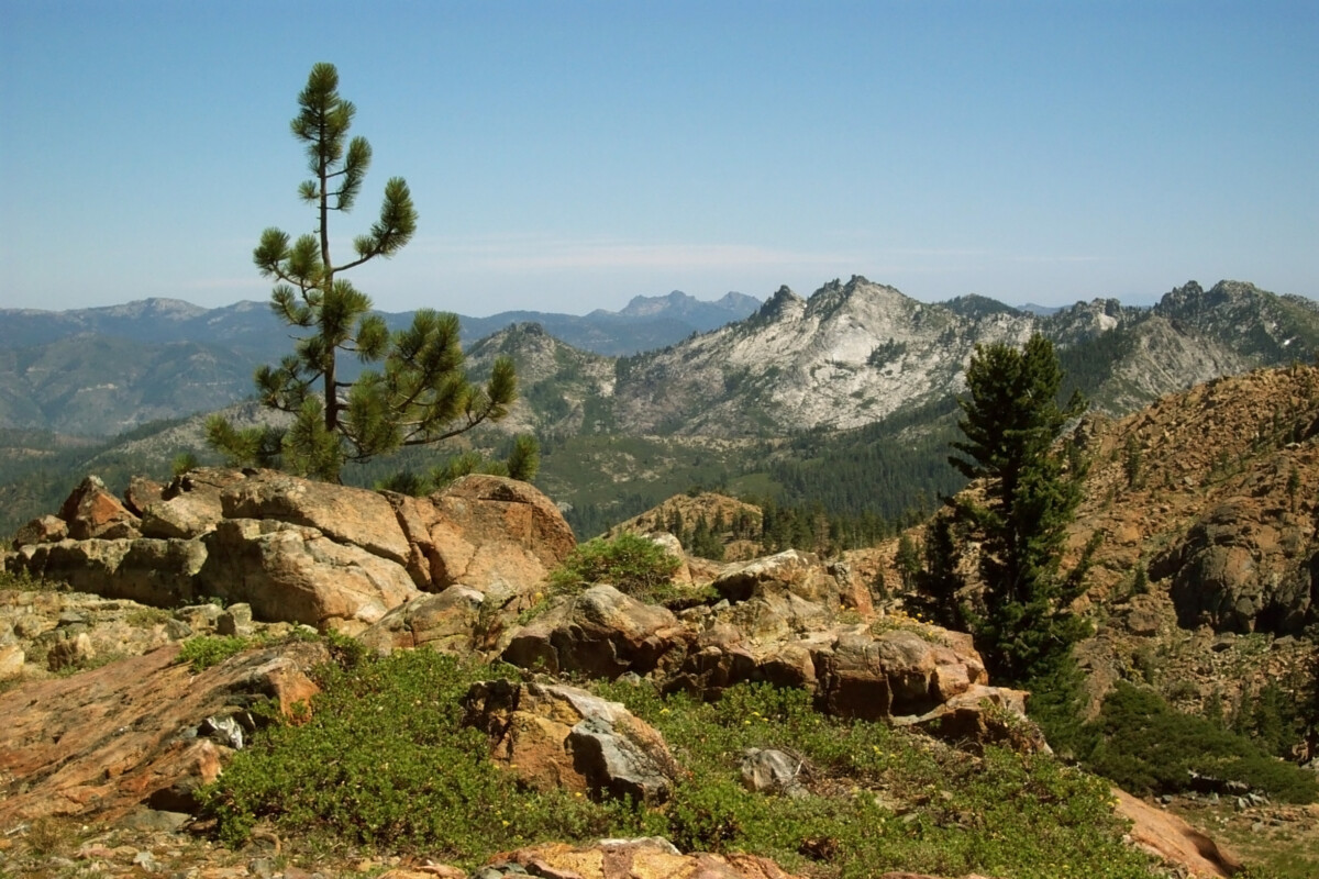 Mountain view in Pacific Crest Trail