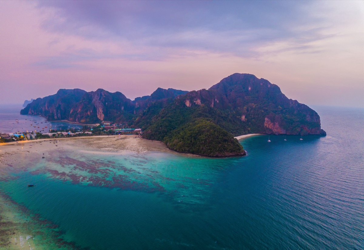 phi-phi-islands destination image