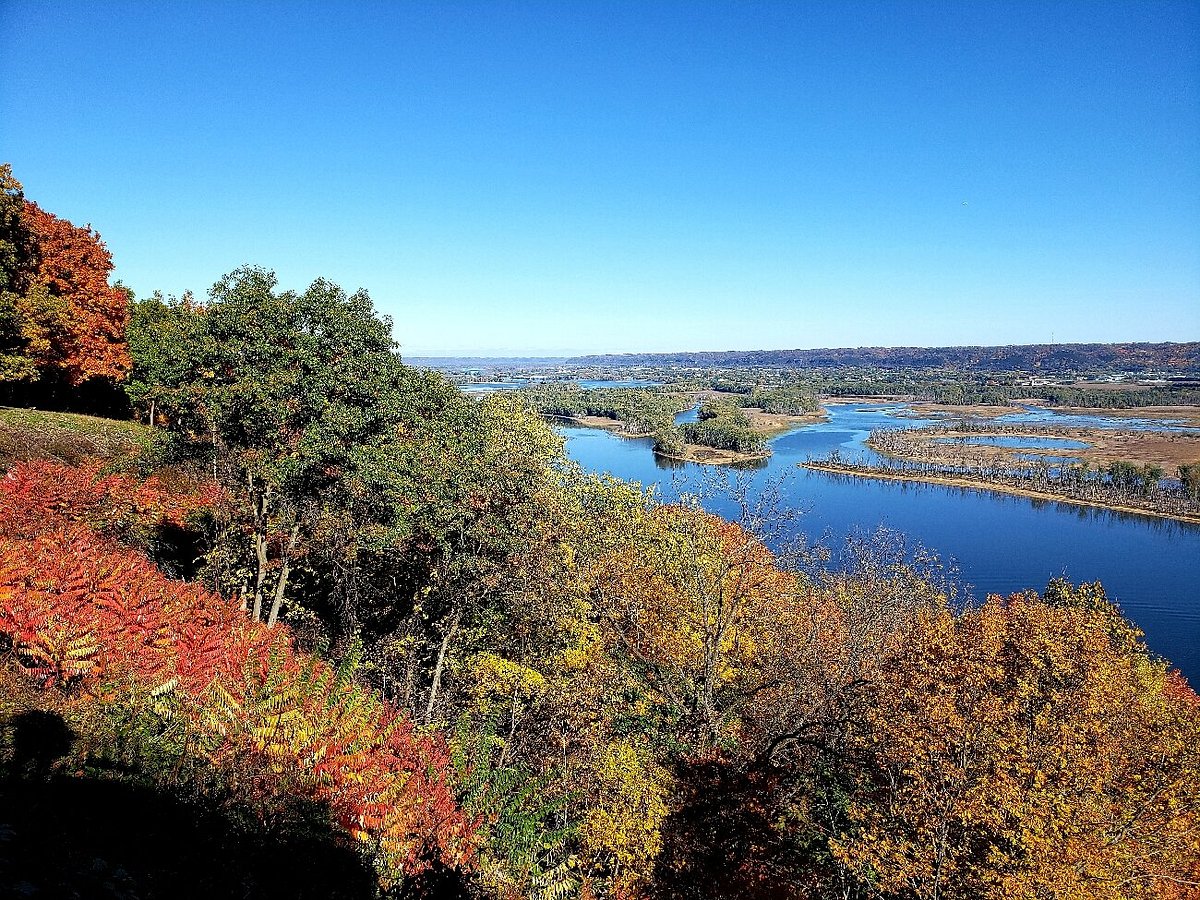 Panoramic view of Pikes Peak State Park in Iowa