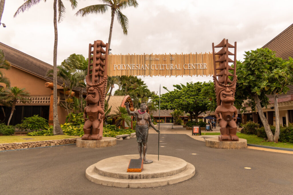 Statue and entrance of the Polynesian Cultural Center in Oahu, Honolulu, Hawaii