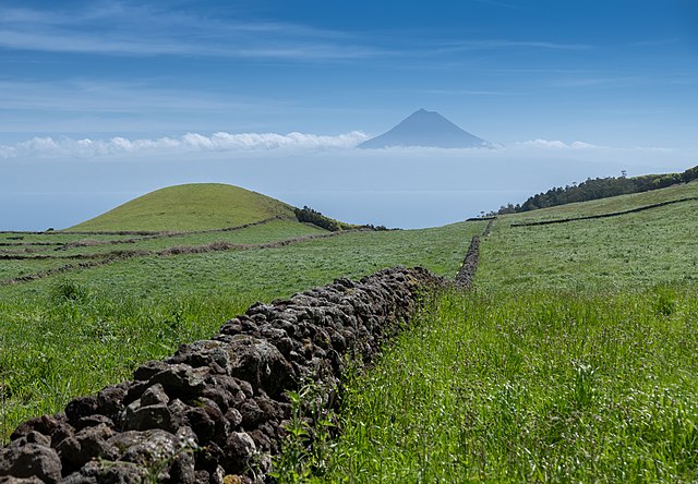 portugal-pico-mountain