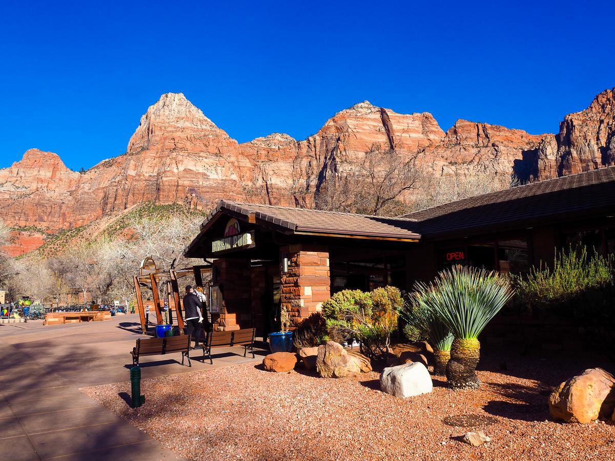 Outdoor tables at a red-rock roadside brew pub in southern Utah
