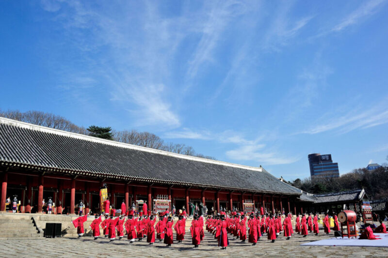Seoul vs Singapore: Which City is Better to Visit in 2026?