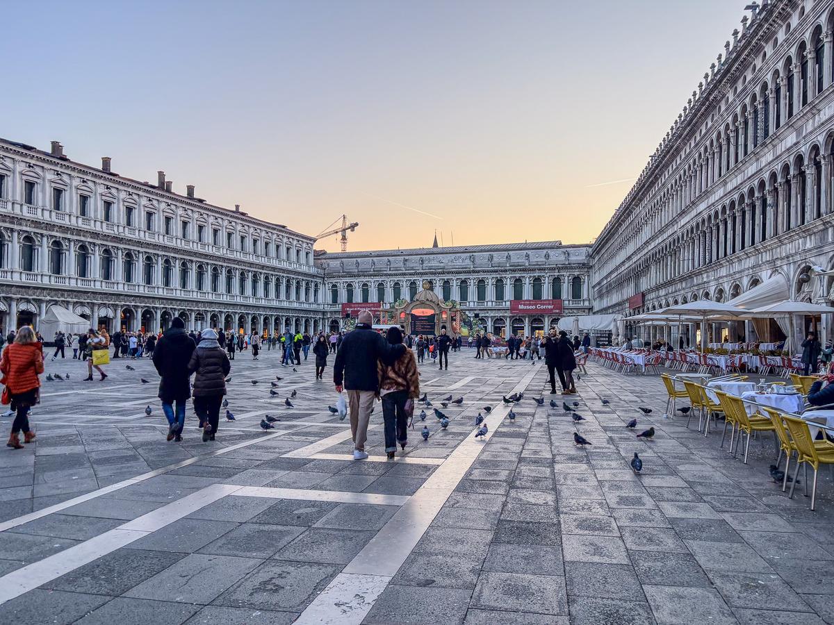 St. Mark's Basilica, Venice: iconic architecture, vibrant piazza, top travel destination in Italy