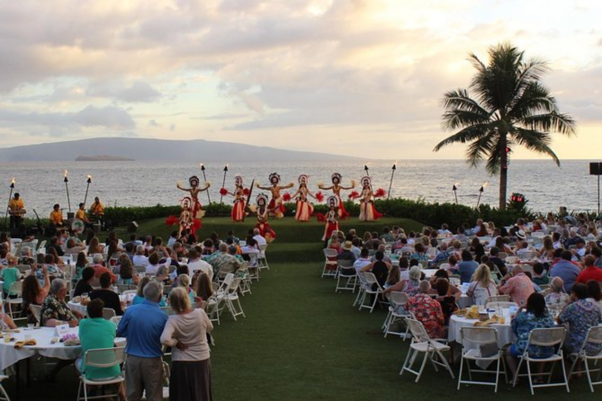 Te Au Moana Luau show in Hawaii