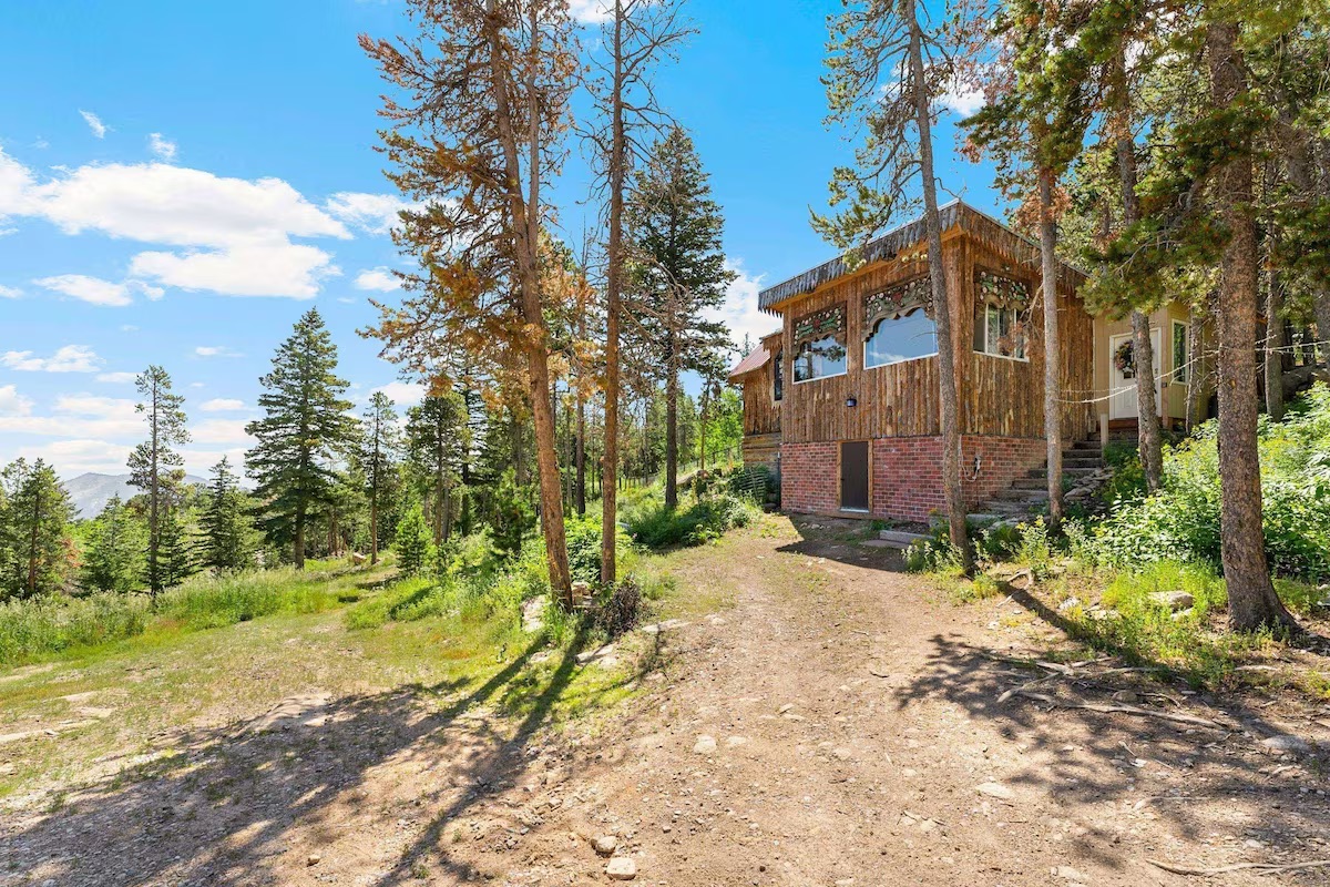 Tyrolean Lodge exterior