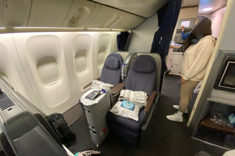 View of seats 1a and 1b on United Airlines' 777 with old first class seats
