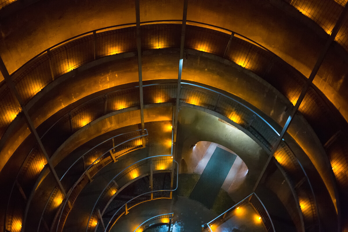 Entrance walkway at Waitomo Glowworm Caves in New Zealand
