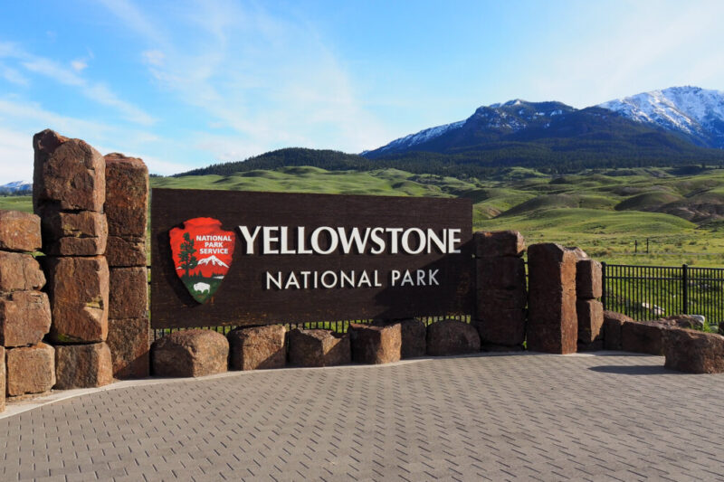Where to Stay in Yellowstone: 13 Best Areas & Places